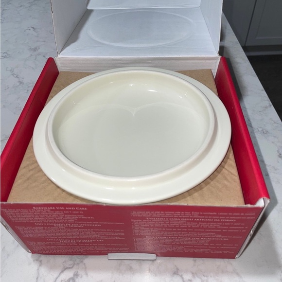 Lenox American By Design Holiday Small Covered Casserole 32oz - Picture 7 of 8